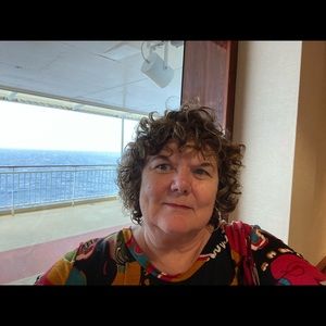 Meet your Posher, Brenda